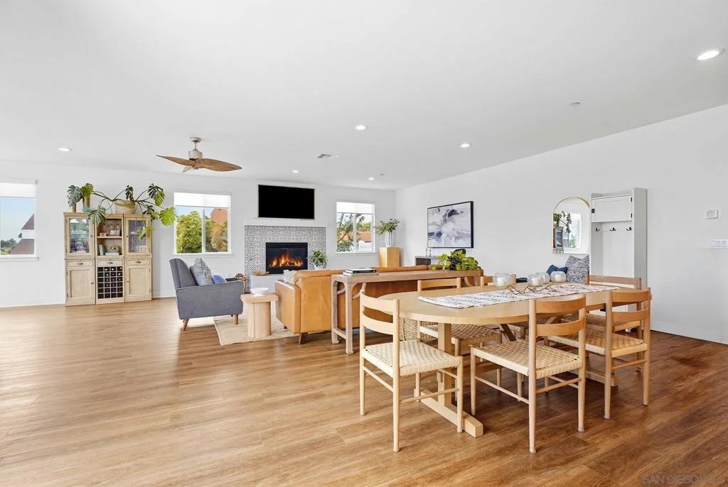 Photo of 1858 Avocado Rd