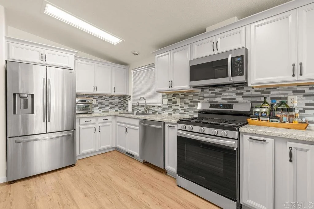 Photo of 2051 Rainbow Glen Road
