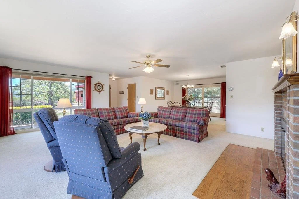Photo of 15525 Lyons Valley