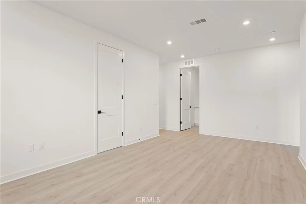 Photo of 1390 Amanda Glen