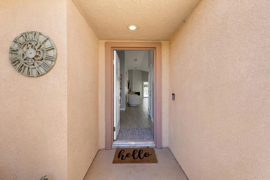 Photo of 49771 Lincoln Drive