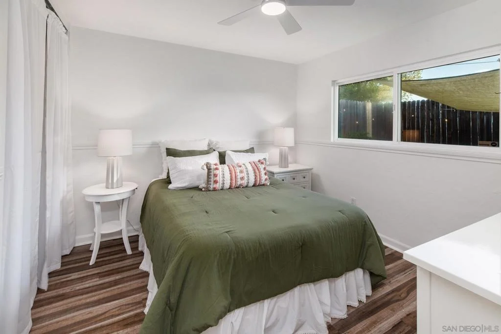 Photo of 9742 Emerald Hill