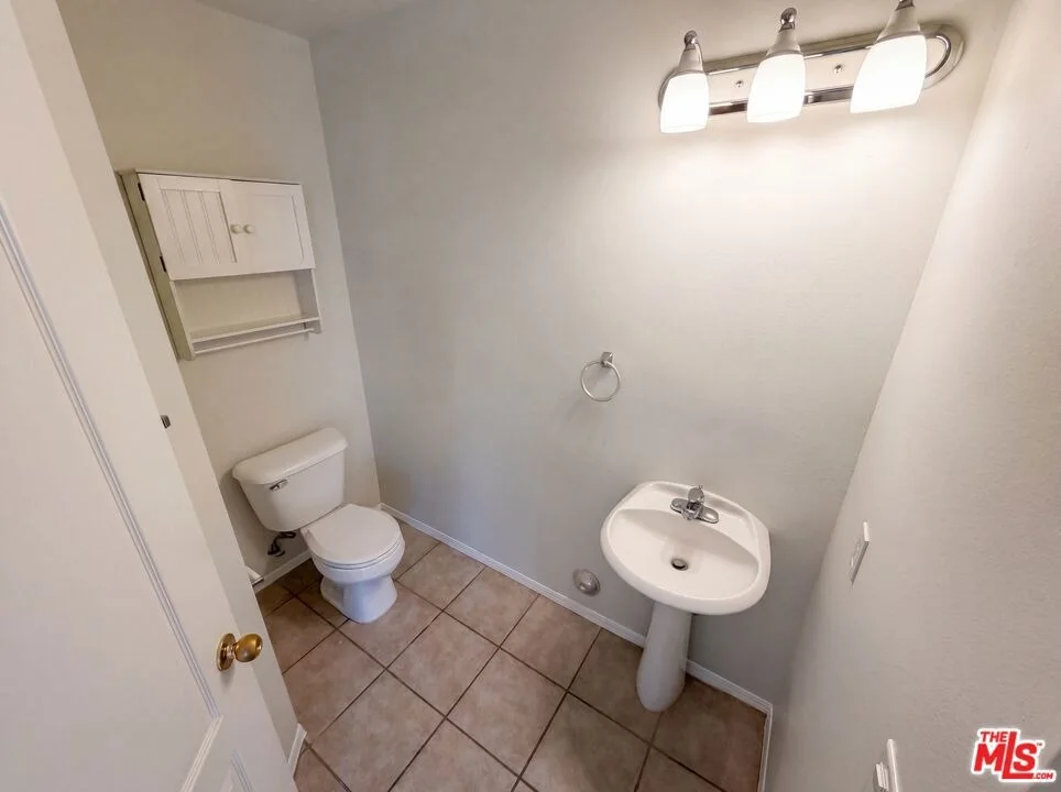 Photo of 1242 Heritage Way
