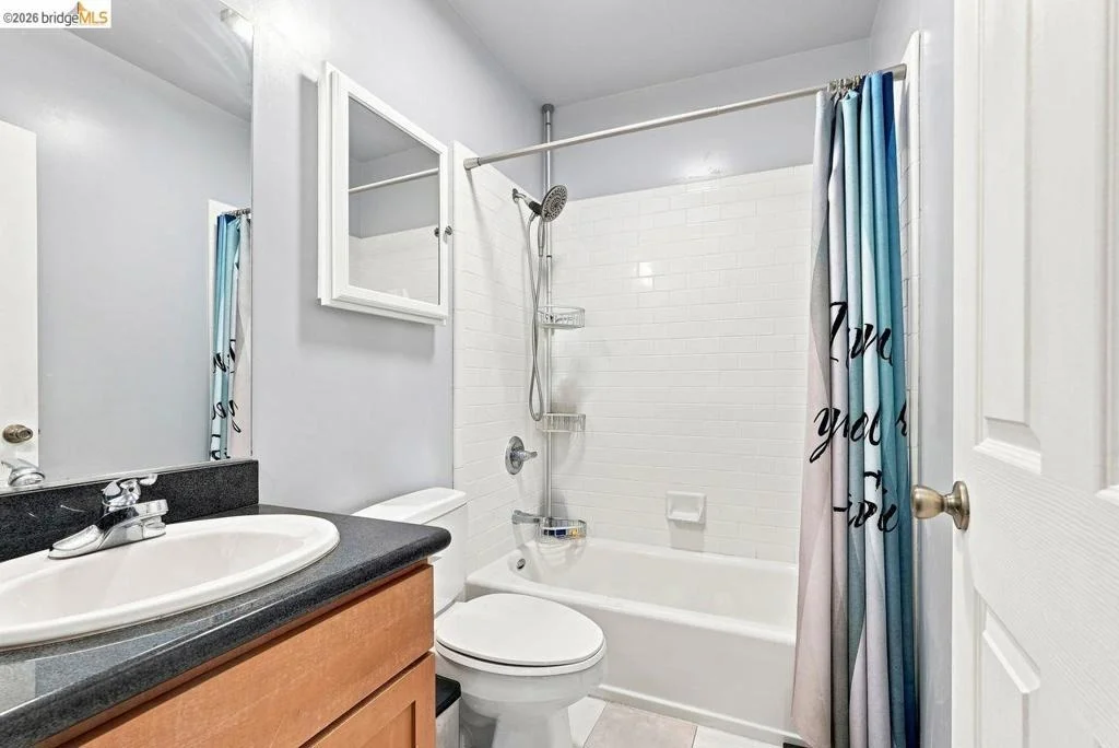 Photo of Unit 3 at 675 8Th St