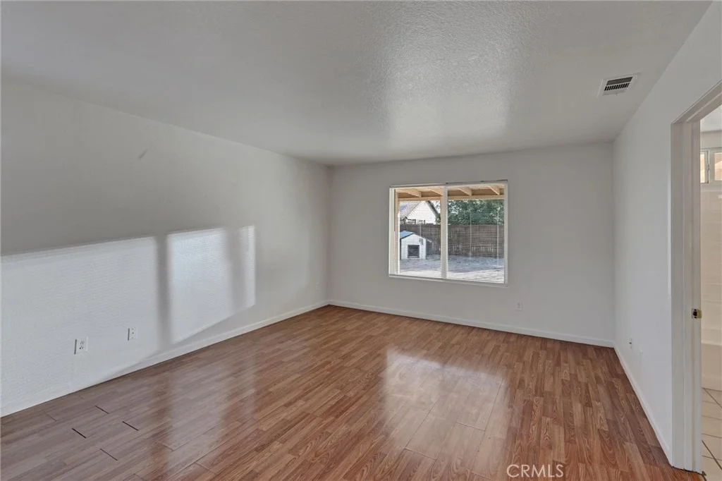 Photo of 15333 Ross