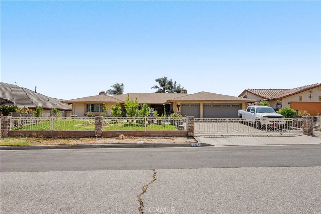 Photo of 2421 Willow