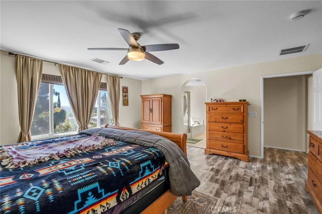 Photo of 33410 Wallace