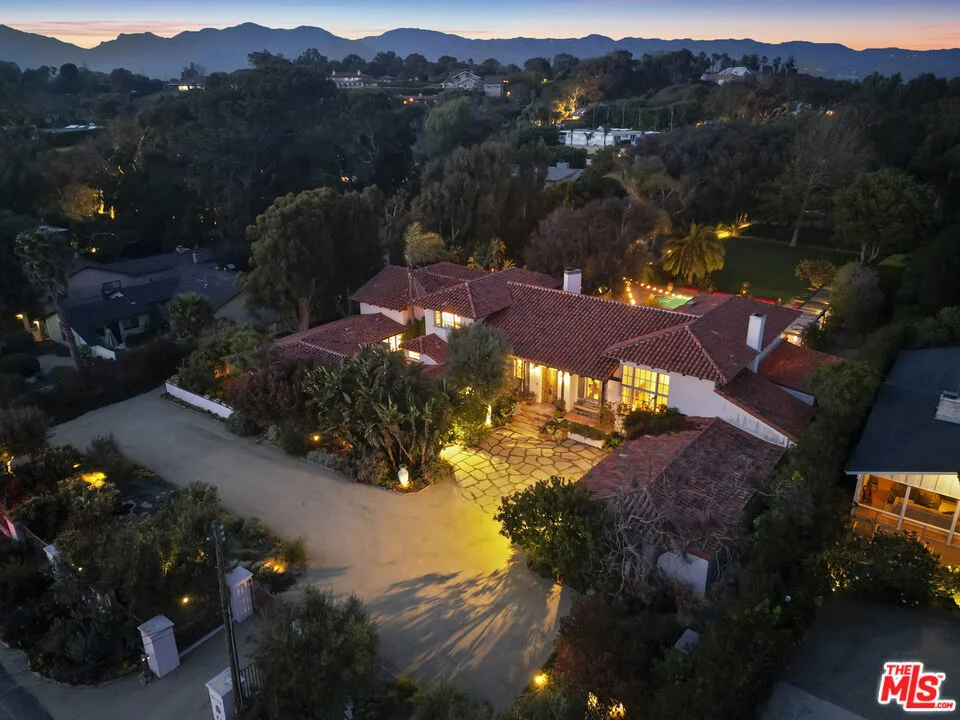 Photo of 7332 Birdview Avenue