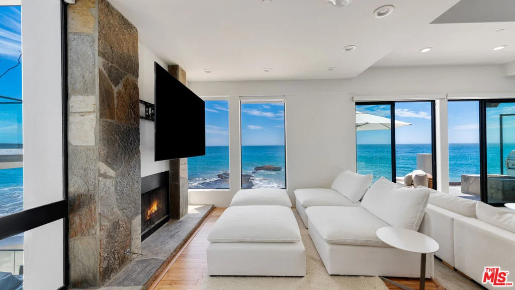 Photo of 25252 Malibu Road