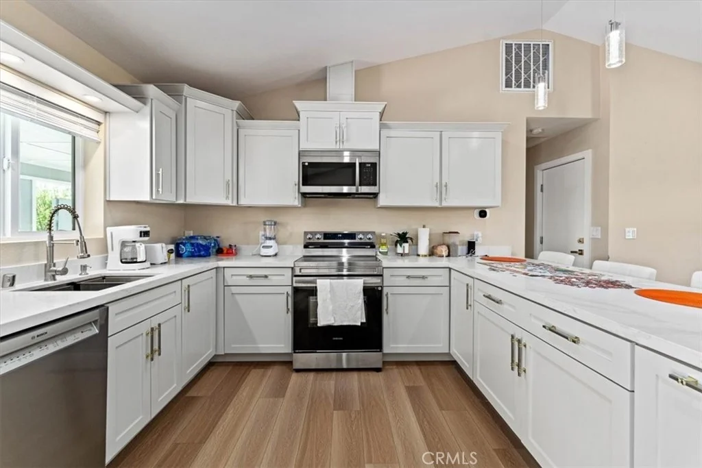 Photo of 24565 Foster Road