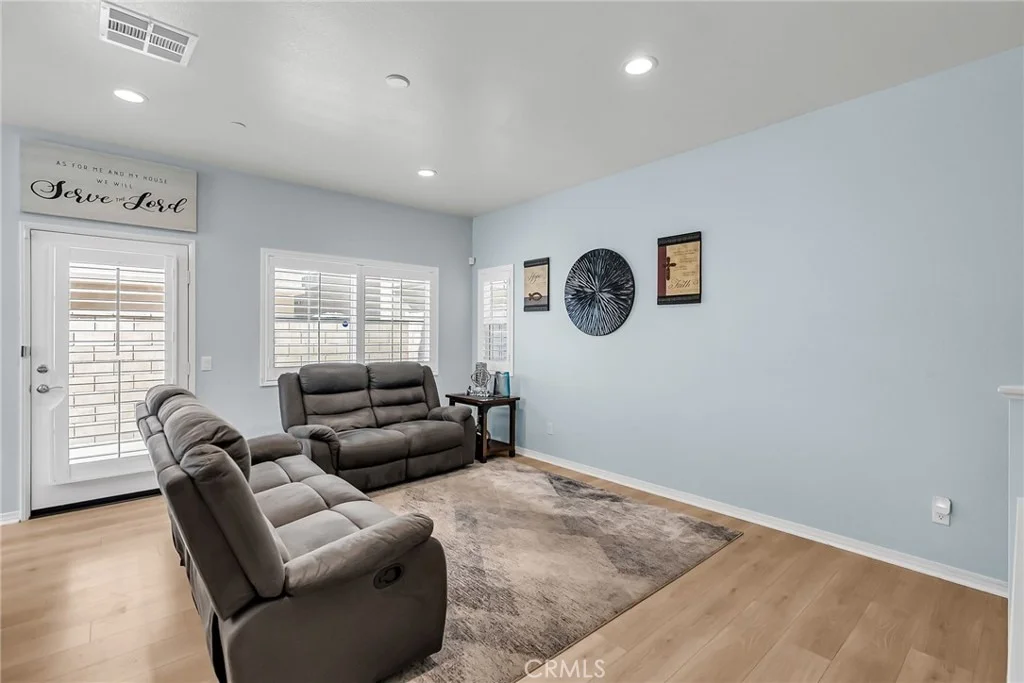 Photo of 16064 Symphony Lane