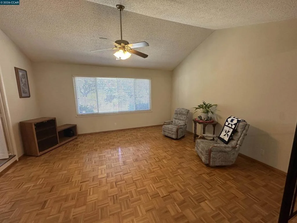 Photo of 1707 Bishop Dr
