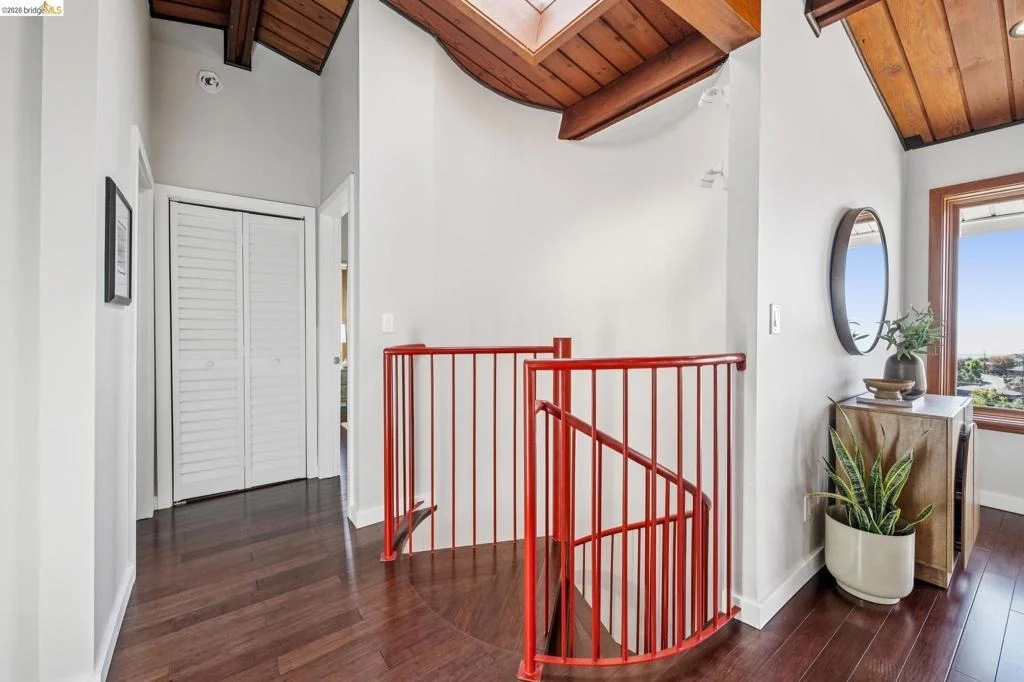 Photo of 1394 Queens Rd