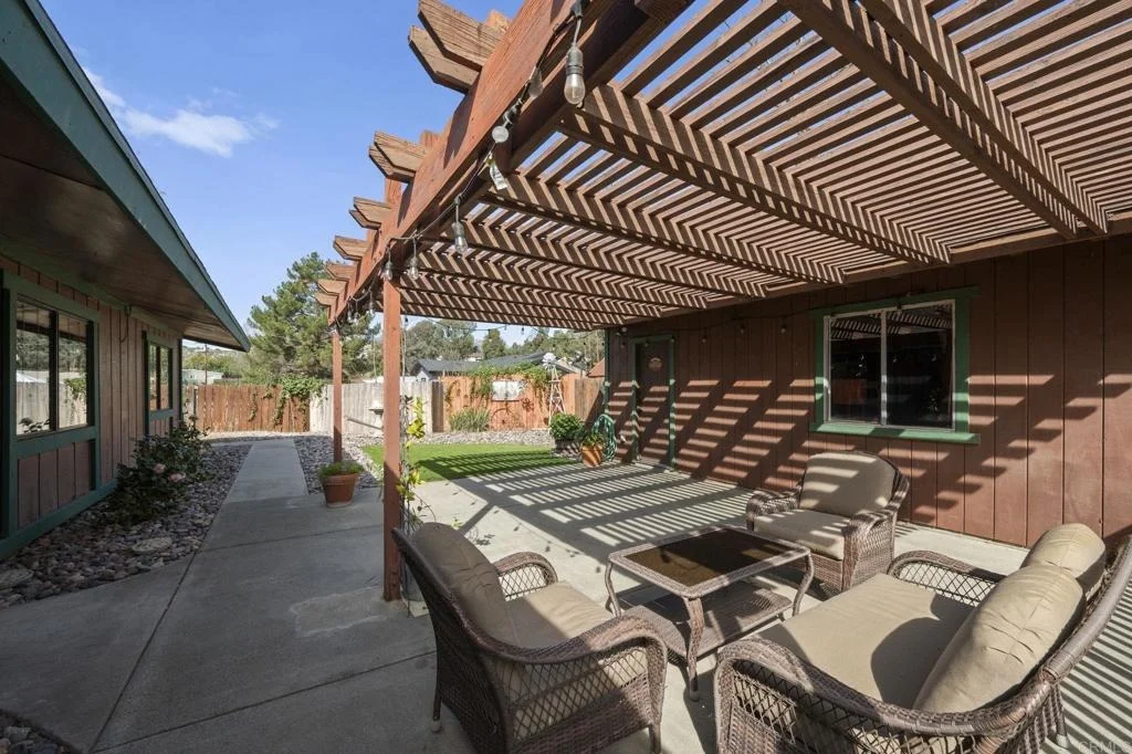 Photo of 13314 LAKESHORE Drive