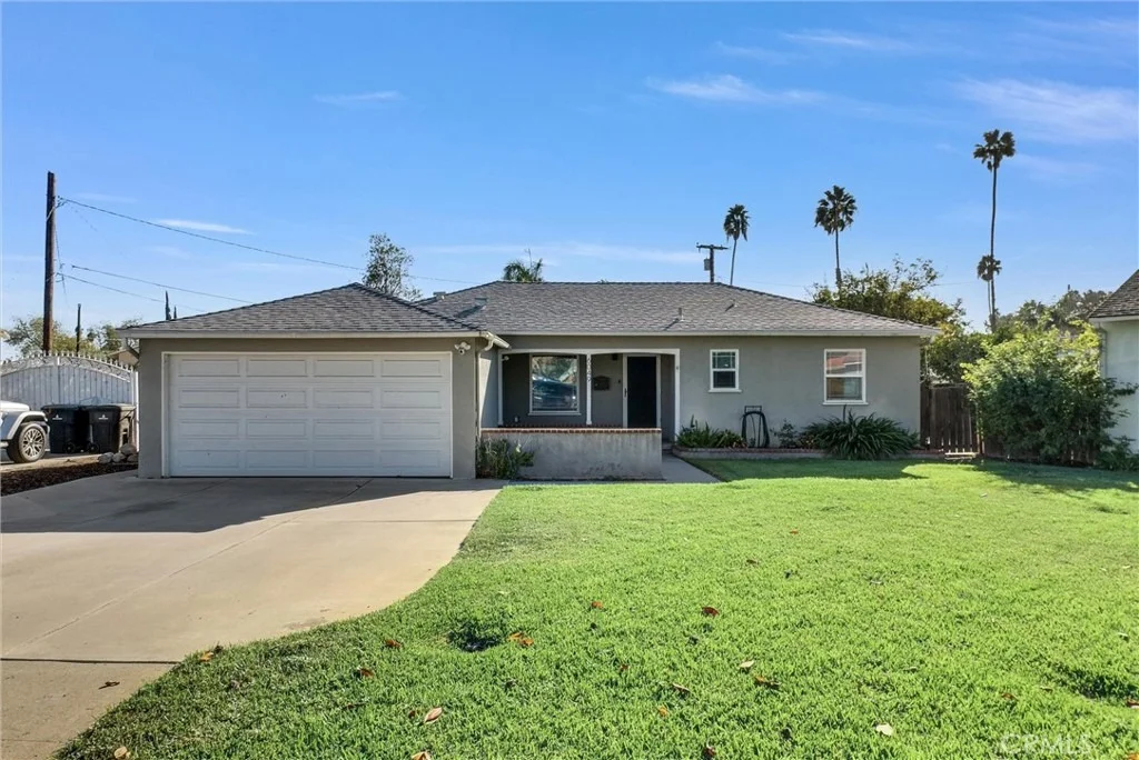 Photo of 6049 Colonial