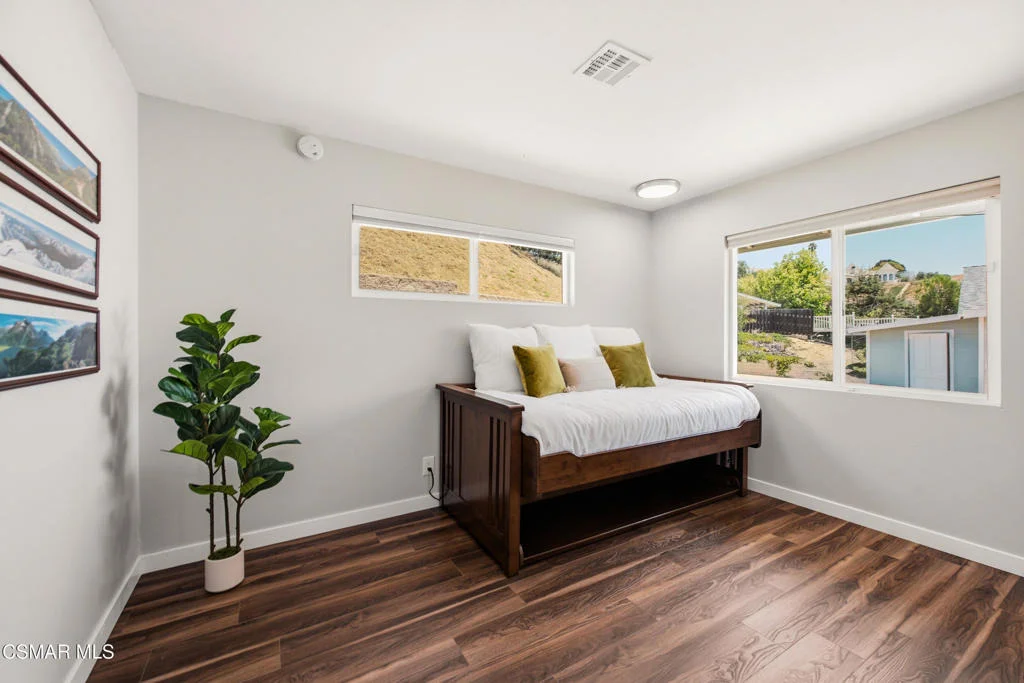 Photo of 315 N Loop Drive