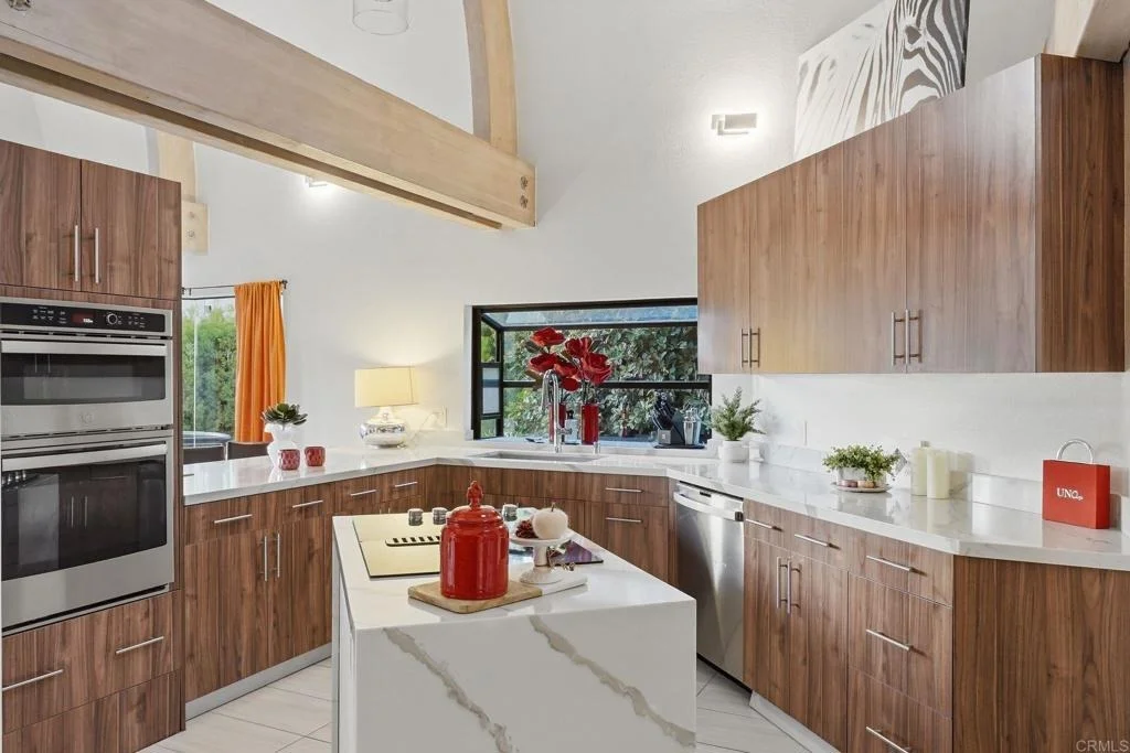 Photo of 6105 Avenida Chamnez