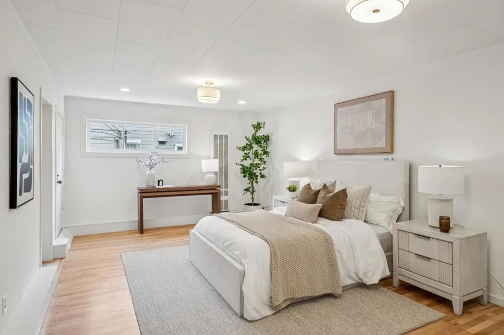 Photo of 825 Amazon Avenue