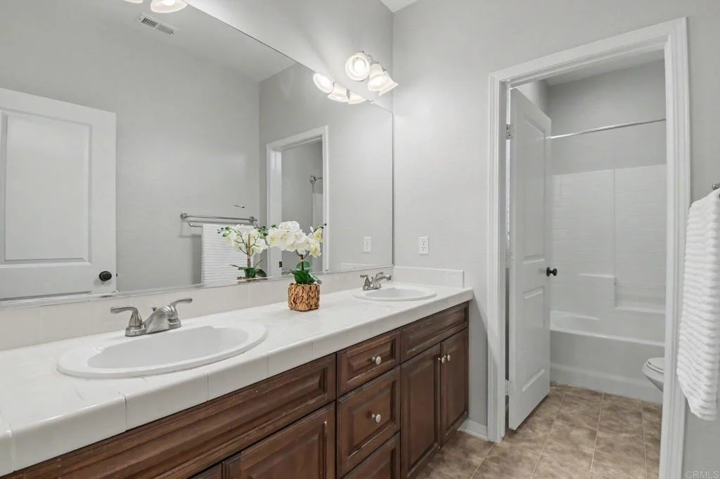 Photo of 2327 Trellis St