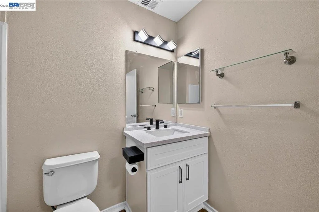Photo of 2650 Colony Dr
