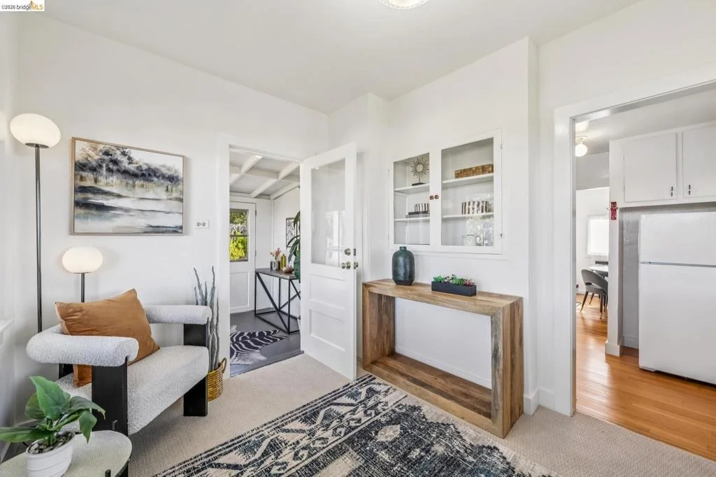 Photo of 722 Avila Place