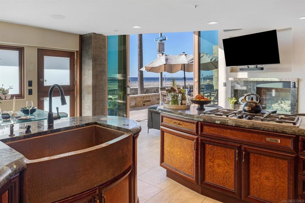 Photo of 3921 Ocean Front Walk