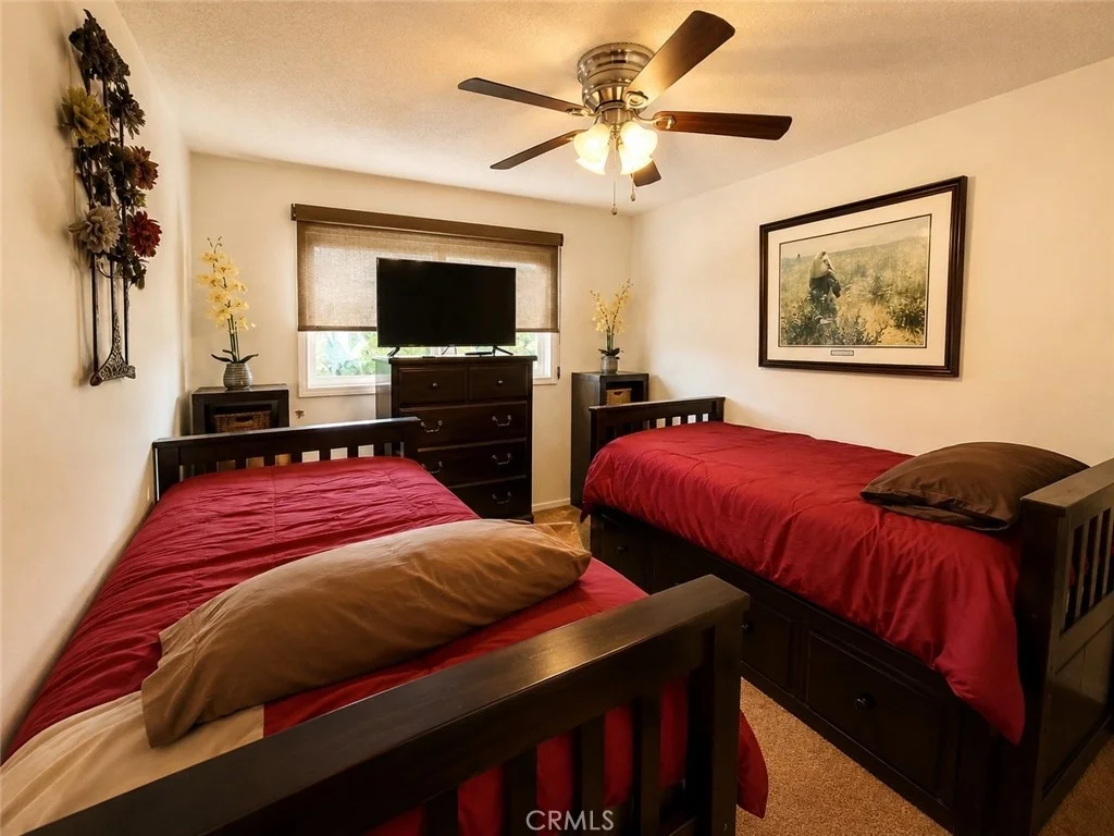 Photo of 15558 Gundry