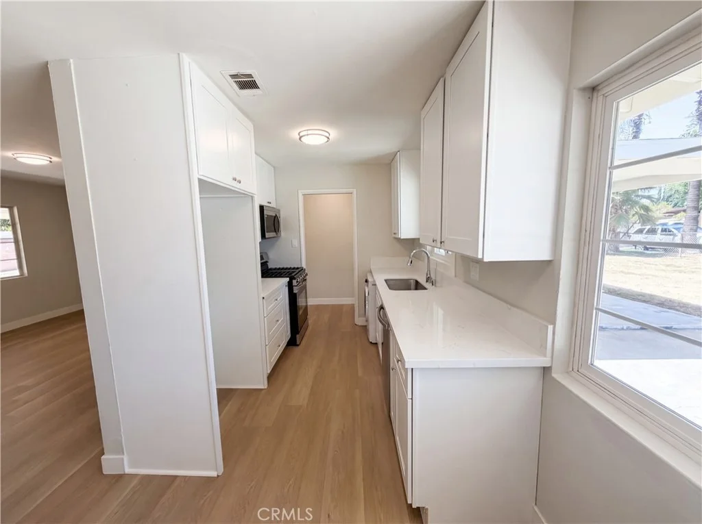 Photo of 5630 Dewey
