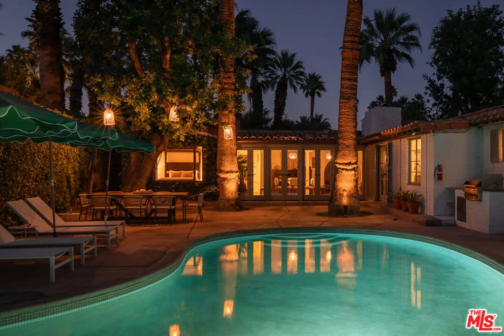 Photo of 1907 S Mesa Drive