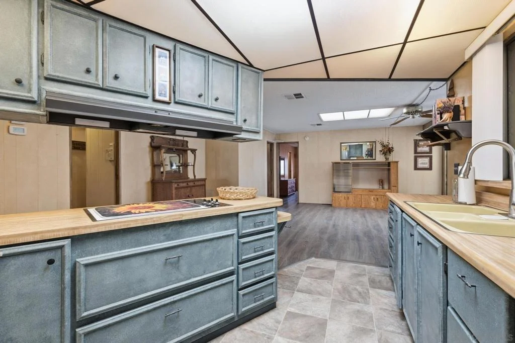 Photo of 1370 Cabrillo Drive