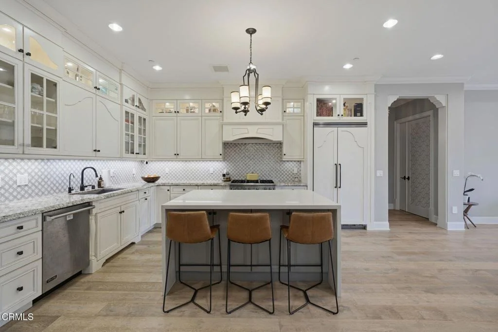 Photo of 933 Coronado Drive