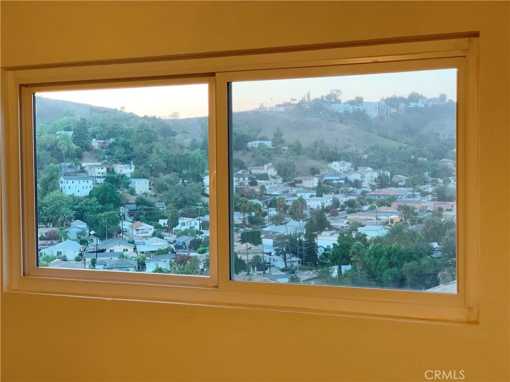 Photo of 4053 Barrett Road