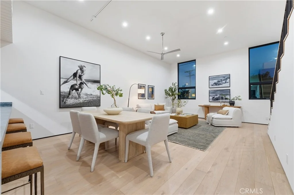 Photo of 11700 Charnock