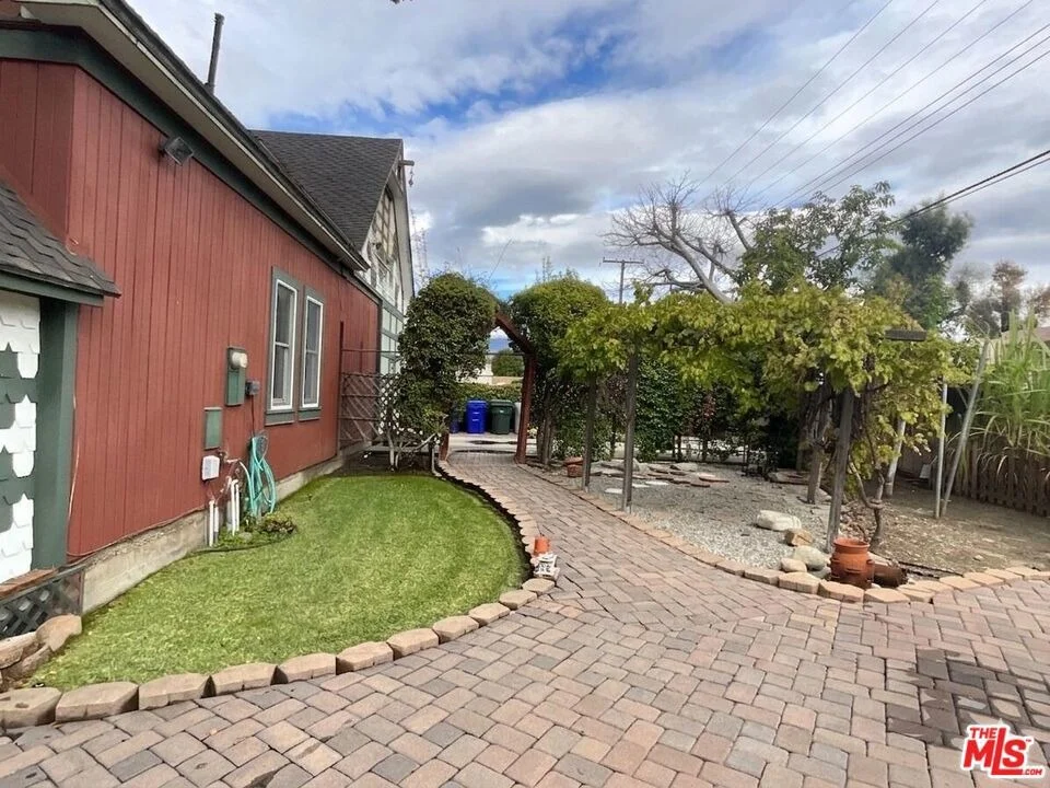 Photo of 822 Silverwood Avenue