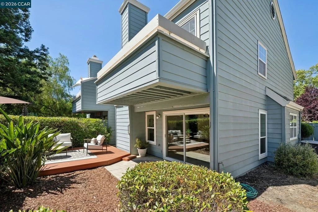 Photo of 1875 Stratton Cir