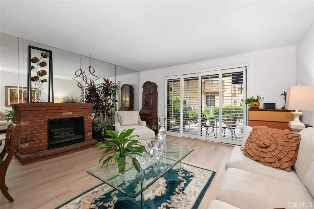 Photo of Unit 342 at 306 Tangelo