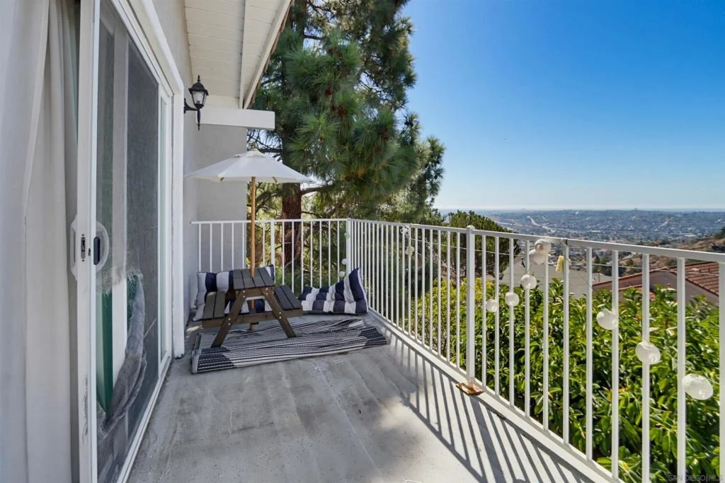 Photo of 9811 Eucalyptus Street