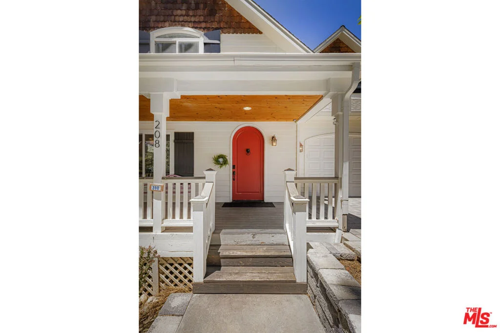 Photo of 208 Knoll Road