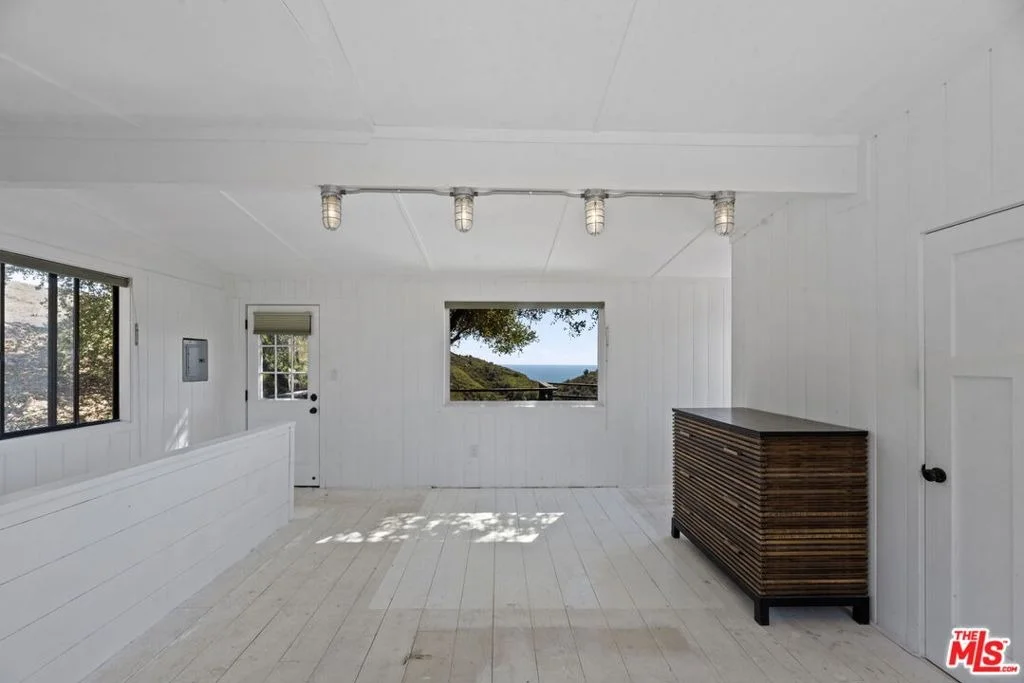 Photo of 3065 S S Foose Road