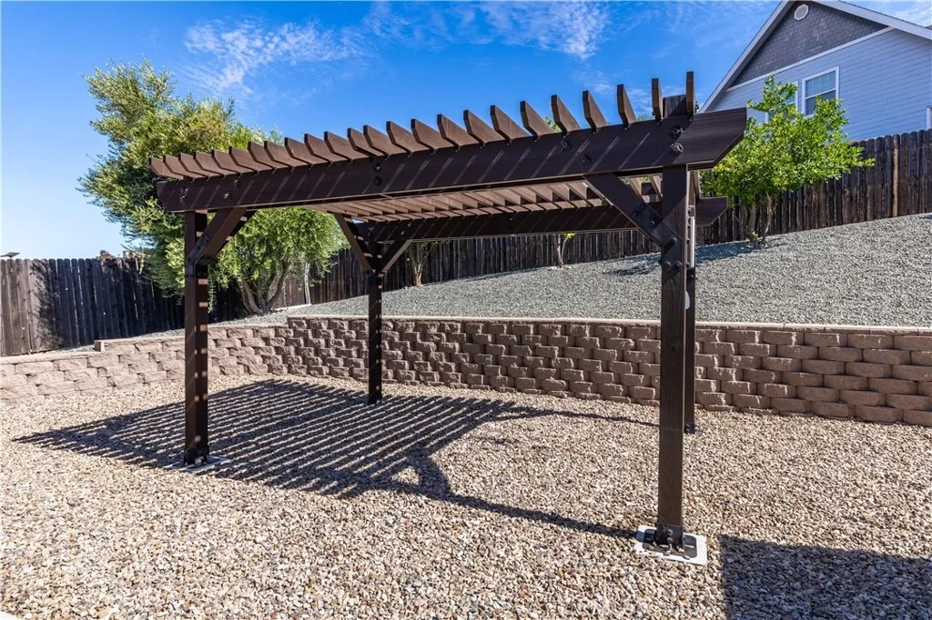Photo of 2225 Holly Drive
