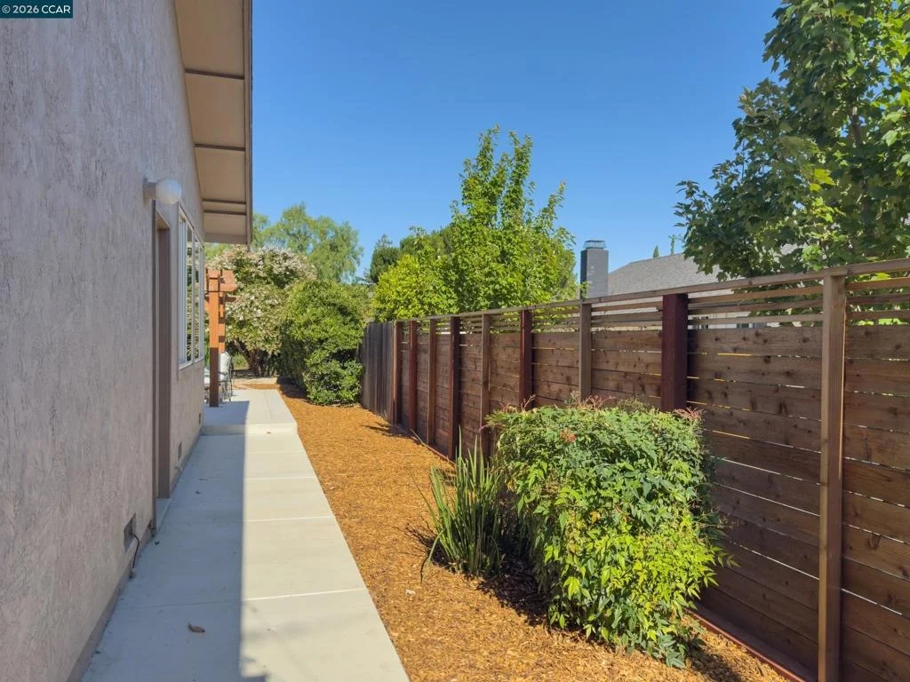 Photo of 1759 Elm Rd