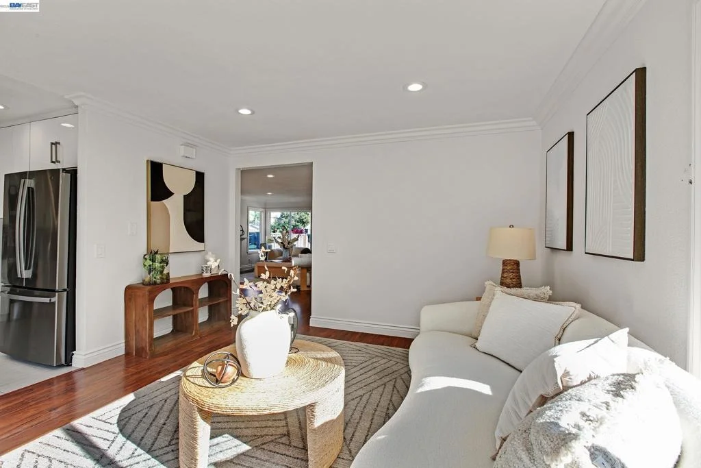 Photo of 91 Southbrook Dr