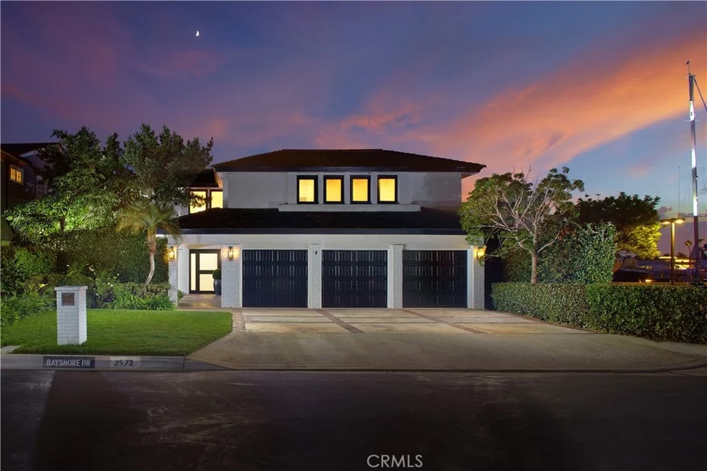 Photo of 2572 Bayshore Drive