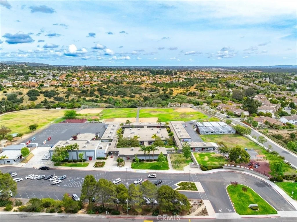 Photo of 9048 Meadowrun