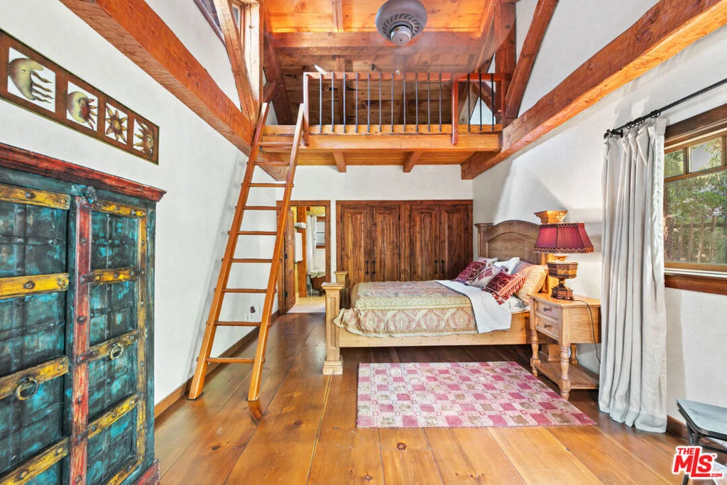 Photo of 8497 Harold Way