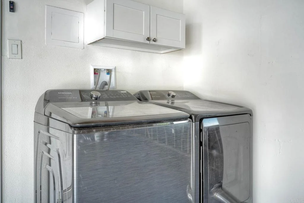 Photo of 2449 Primrose Ave
