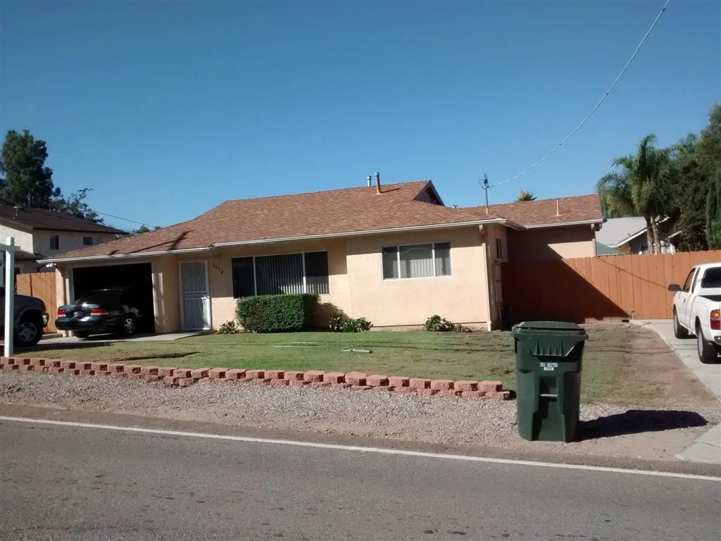 Photo of 3034 Helix Street