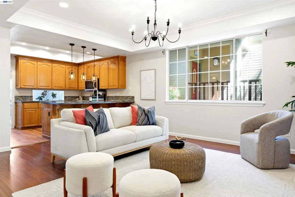 Photo of 23661 Glenbrook Lane