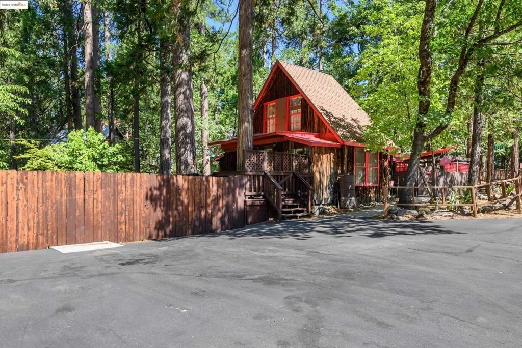 Photo of 22846 Fuller Rd
