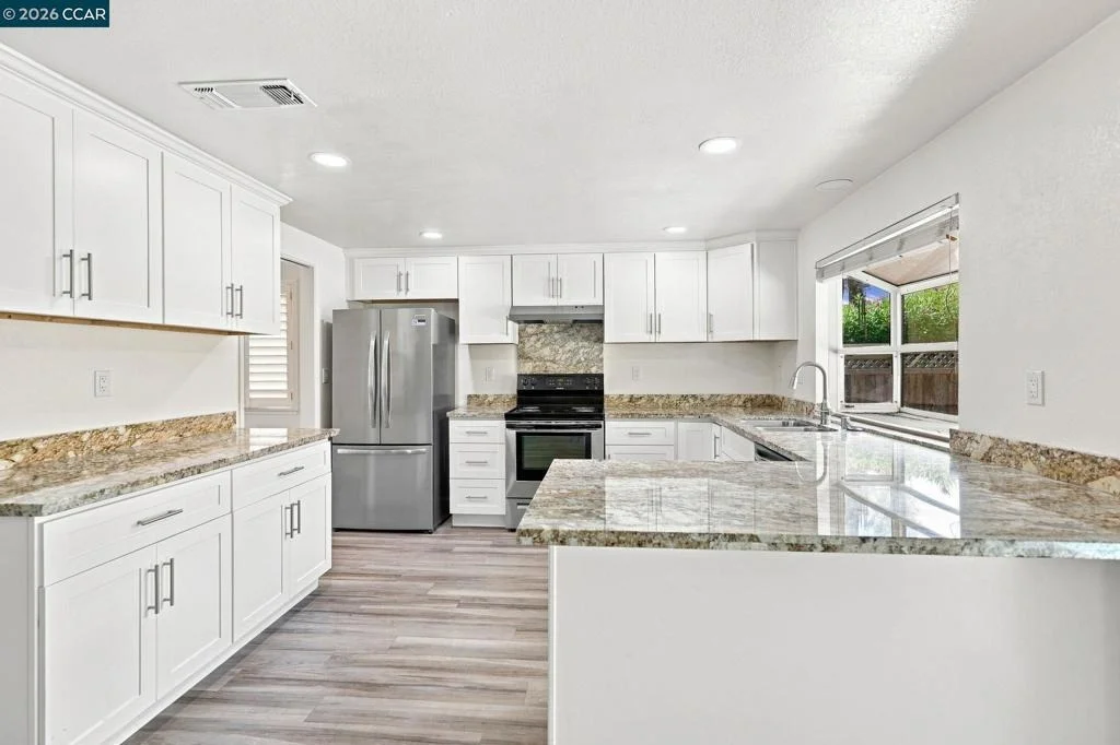 Photo of 1284 Pinecrest Dr